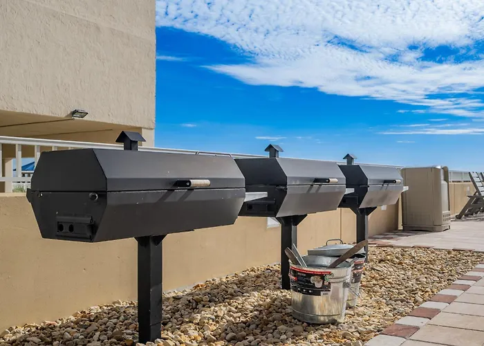 Phoenix Gulf Towers 1607